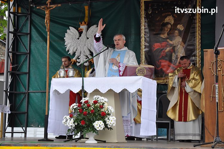 Msza Św. za Ojczyznę na szubińskim rynku