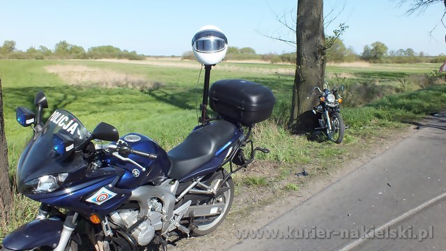 Wypadek pomiędzy Nakłem nad Notecią a Występem, motocyklista w szpitalu