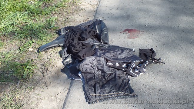 Wypadek pomiędzy Nakłem nad Notecią a Występem, motocyklista w szpitalu