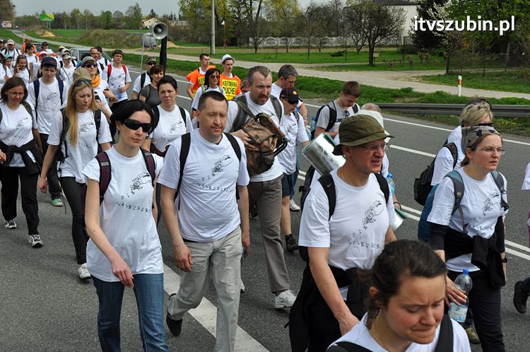 Pielgrzymka w Roku Wiary do Sanktuarium Krzyża Świętego w Kcyni
