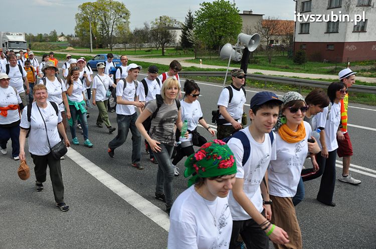 Pielgrzymka w Roku Wiary do Sanktuarium Krzyża Świętego w Kcyni