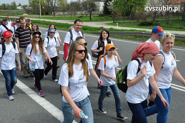 Pielgrzymka w Roku Wiary do Sanktuarium Krzyża Świętego w Kcyni