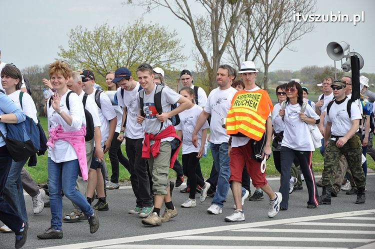 Pielgrzymka w Roku Wiary do Sanktuarium Krzyża Świętego w Kcyni