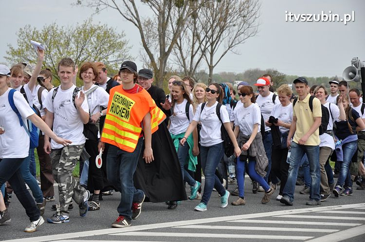 Pielgrzymka w Roku Wiary do Sanktuarium Krzyża Świętego w Kcyni
