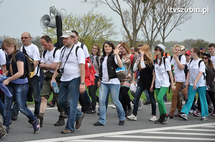 Pielgrzymka w Roku Wiary do Sanktuarium Krzyża Świętego w Kcyni