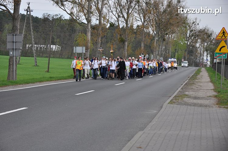 Pielgrzymka w Roku Wiary do Sanktuarium Krzyża Świętego w Kcyni
