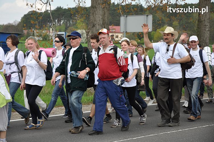 Pielgrzymka w Roku Wiary do Sanktuarium Krzyża Świętego w Kcyni