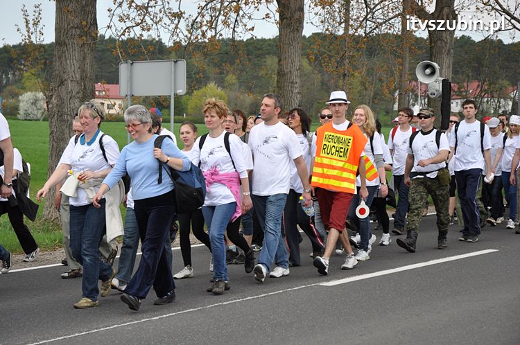 Pielgrzymka w Roku Wiary do Sanktuarium Krzyża Świętego w Kcyni