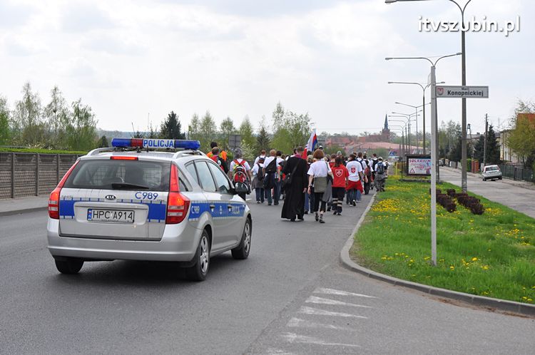 Pielgrzymka w Roku Wiary do Sanktuarium Krzyża Świętego w Kcyni