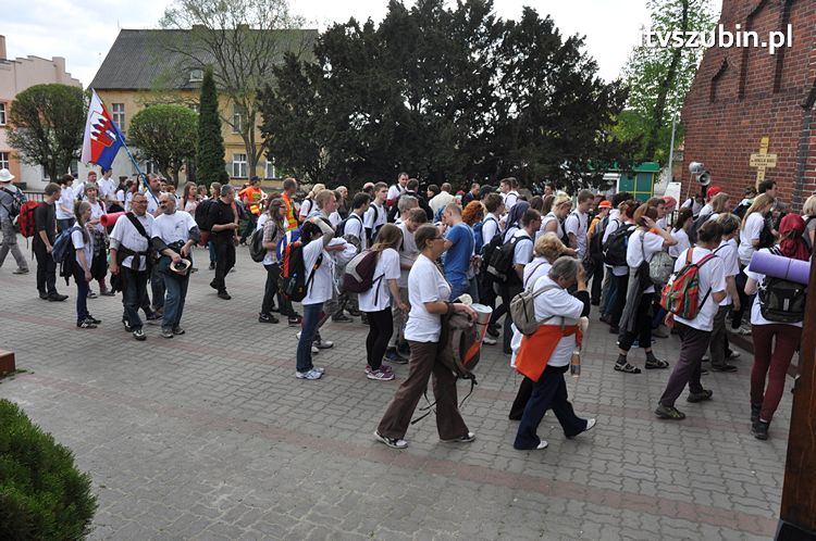 Pielgrzymka w Roku Wiary do Sanktuarium Krzyża Świętego w Kcyni