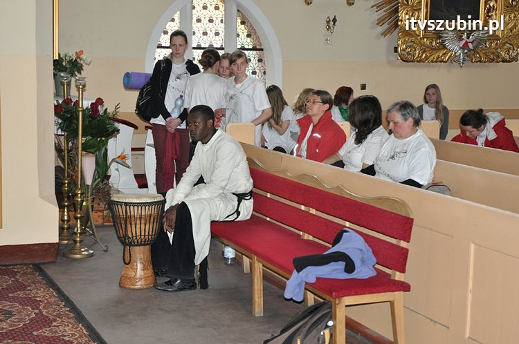 Pielgrzymka w Roku Wiary do Sanktuarium Krzyża Świętego w Kcyni