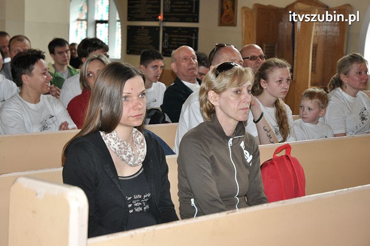 Pielgrzymka w Roku Wiary do Sanktuarium Krzyża Świętego w Kcyni