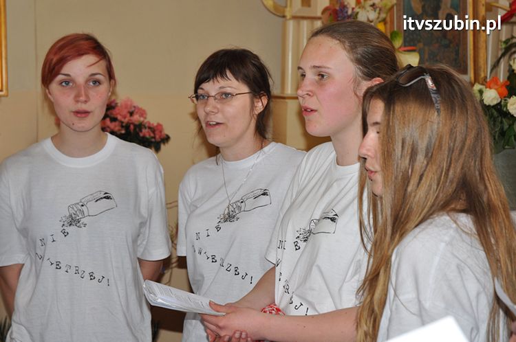 Pielgrzymka w Roku Wiary do Sanktuarium Krzyża Świętego w Kcyni