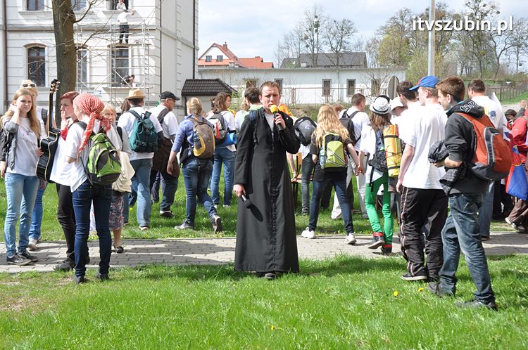 Pielgrzymka w Roku Wiary do Sanktuarium Krzyża Świętego w Kcyni
