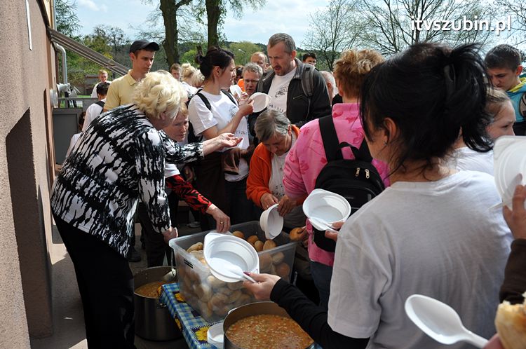 Pielgrzymka w Roku Wiary do Sanktuarium Krzyża Świętego w Kcyni