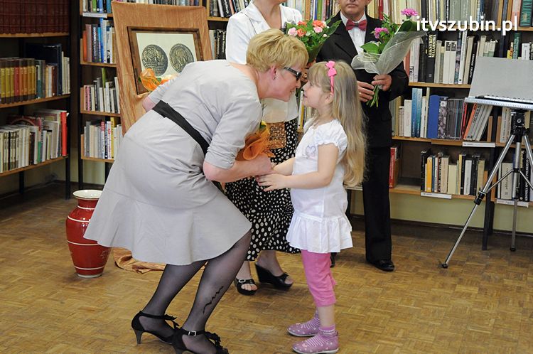 Medale za śpiew i taniec