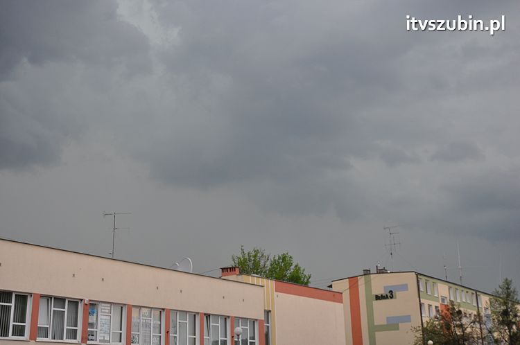 OSTRZEŻENIE przed burzami