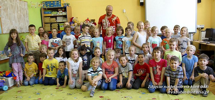 Jaszczurki Angela i Zdzisia z wizytą u maluchów