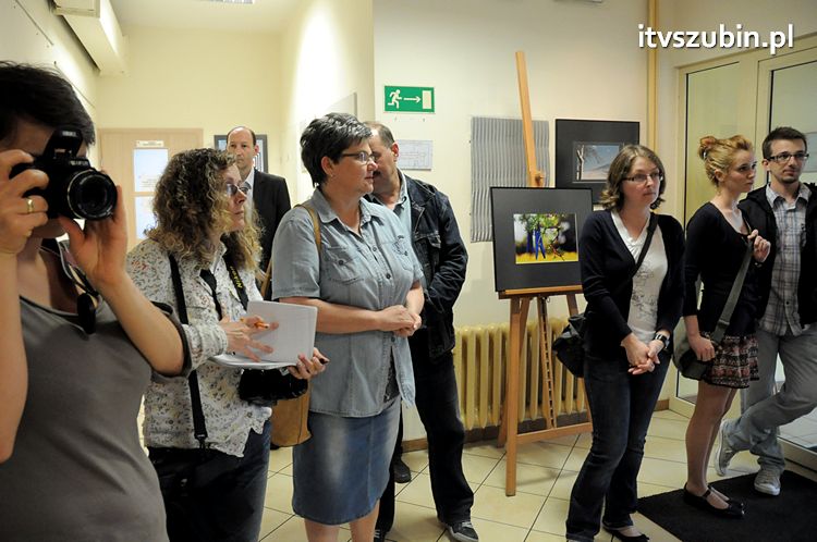 BŁĘKIT - temat przewodni najnowszej wystawy fleszowców