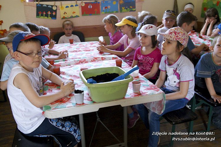 Maluchy z szubińskiej dwójki z wizytą w edukacyjnej zagrodzie