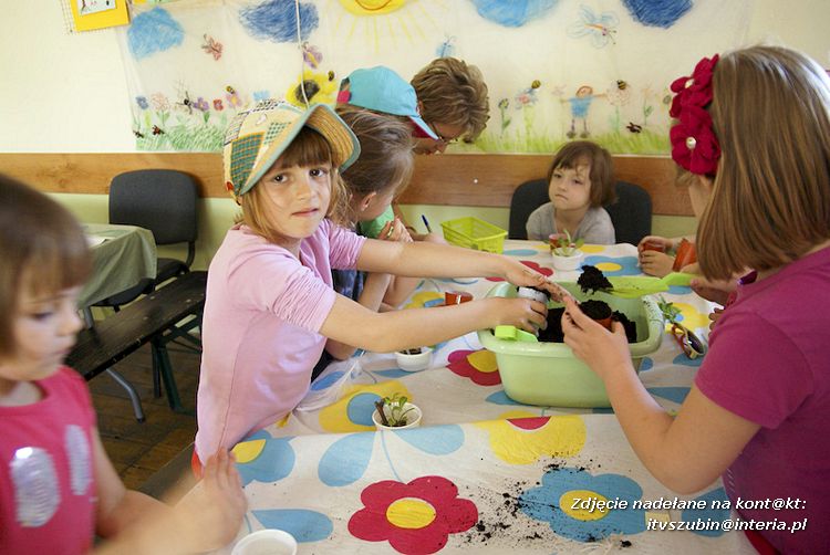 Maluchy z szubińskiej dwójki z wizytą w edukacyjnej zagrodzie