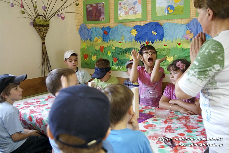 Maluchy z szubińskiej dwójki z wizytą w edukacyjnej zagrodzie