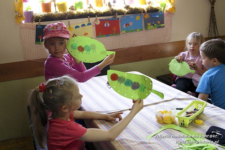 Maluchy z szubińskiej dwójki z wizytą w edukacyjnej zagrodzie