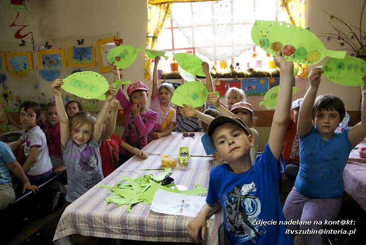Maluchy z szubińskiej dwójki z wizytą w edukacyjnej zagrodzie