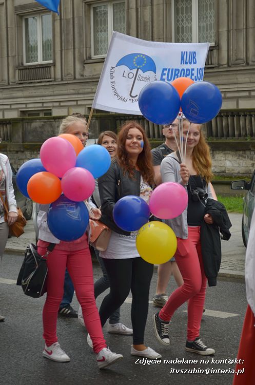 Szubińska młodzież na Paradzie Schumana w Warszawie