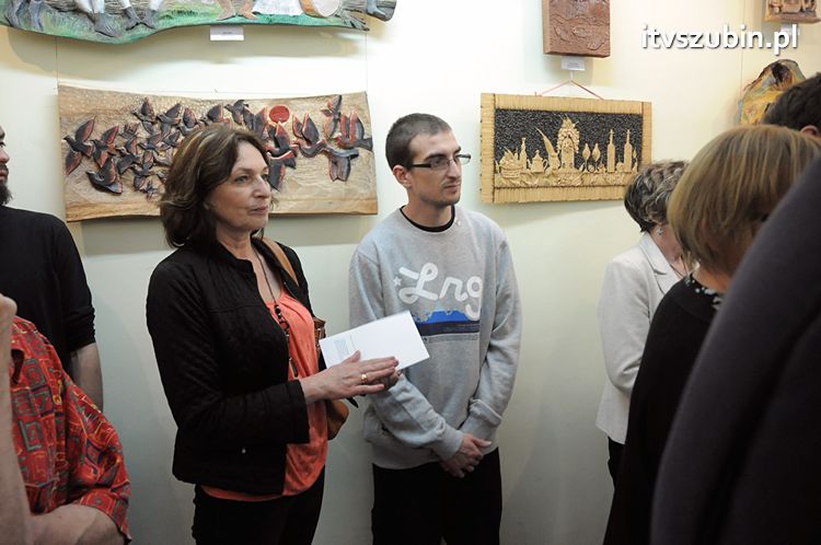 Dwie osoby w szpitalu po zderzeniu samochodów w Kołaczkowie