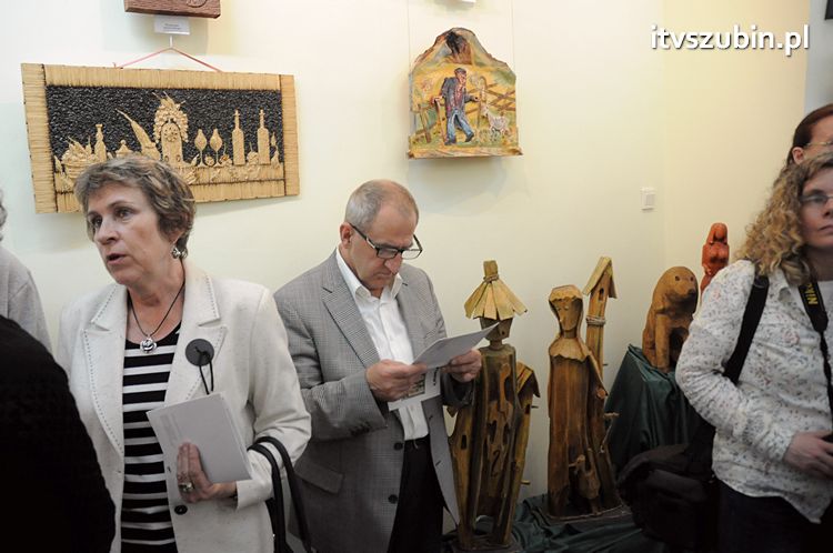 Dwie osoby w szpitalu po zderzeniu samochodów w Kołaczkowie