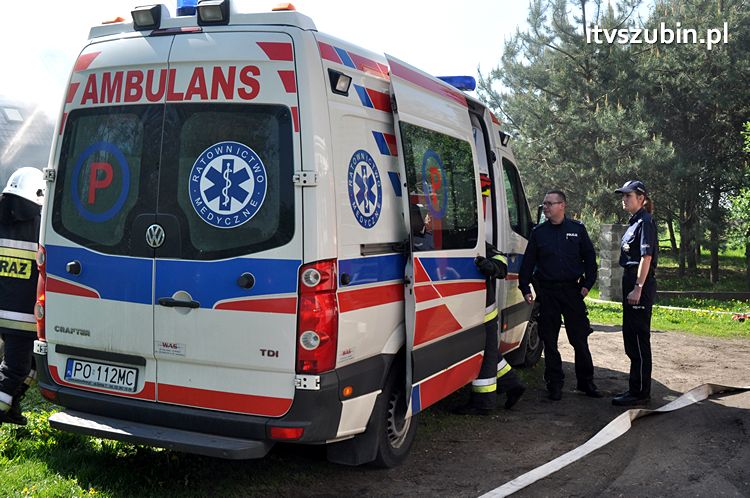 Pożar poddasza w domu jednorodzinnym w Szubinie, jedna osoba ewakuowana