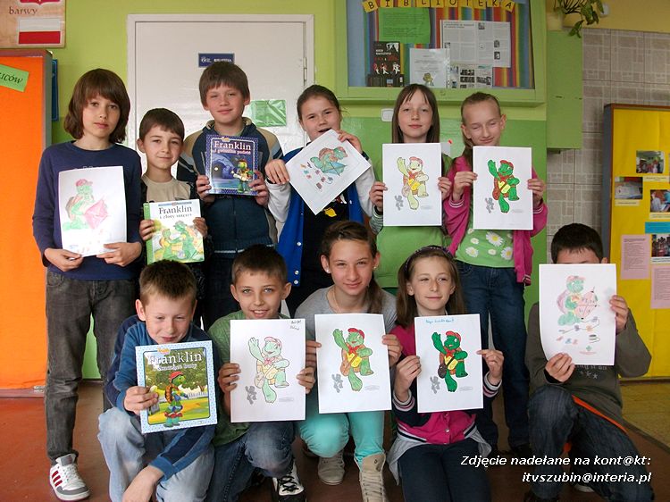 Majowe czytanie z Franklinem w Zespole Szkół w Kowalewie