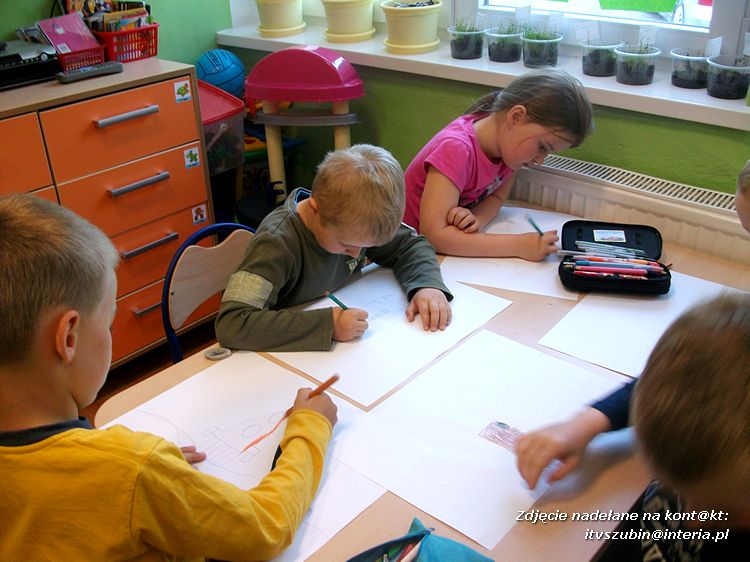 Majowe czytanie z Franklinem w Zespole Szkół w Kowalewie