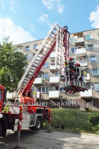 W mieszkaniu znaleziono martwą kobietę