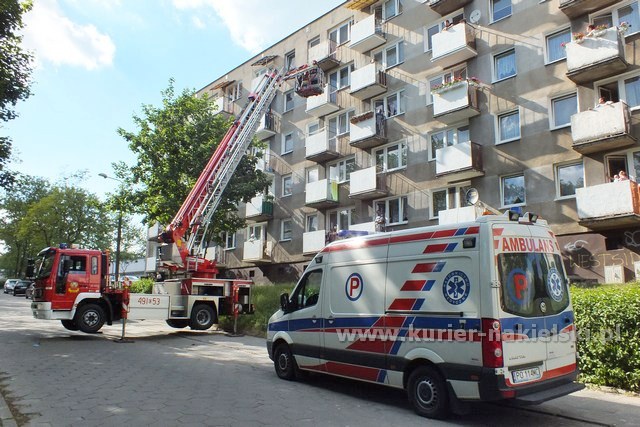 W mieszkaniu znaleziono martwą kobietę