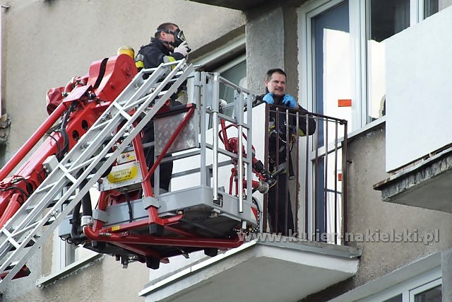 W mieszkaniu znaleziono martwą kobietę