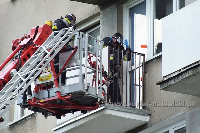 W mieszkaniu znaleziono martwą kobietę