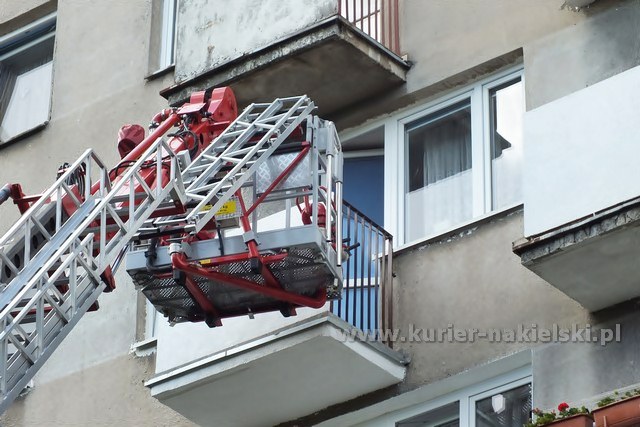 W mieszkaniu znaleziono martwą kobietę