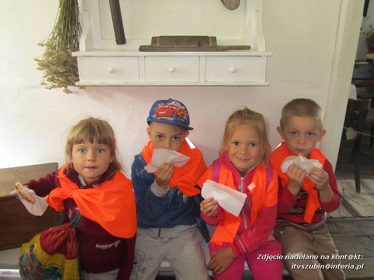 Przedszkolaki w Skansenie w Osieku