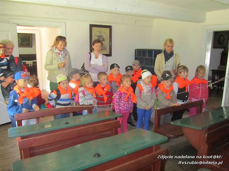 Przedszkolaki w Skansenie w Osieku