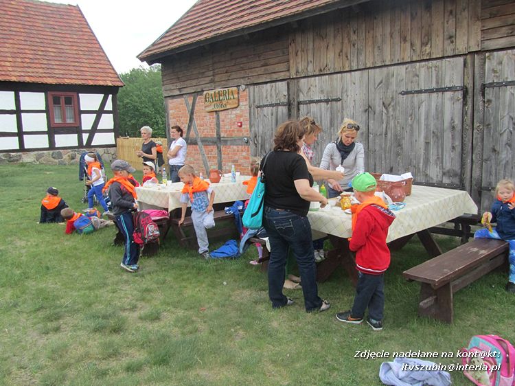 Przedszkolaki w Skansenie w Osieku