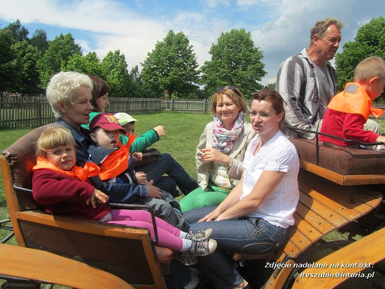 Przedszkolaki w Skansenie w Osieku