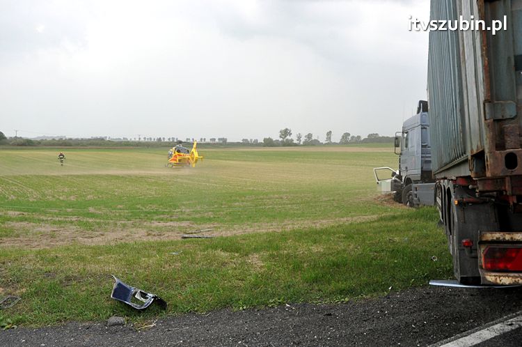 Dwie ofiary śmiertelne w wypadku na krajowej 5, trzecia walczy o życie