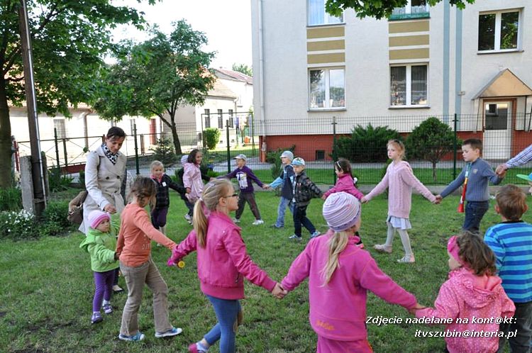 Garden Party z okazji zbliżającego się Dnia Dziecka w SDK
