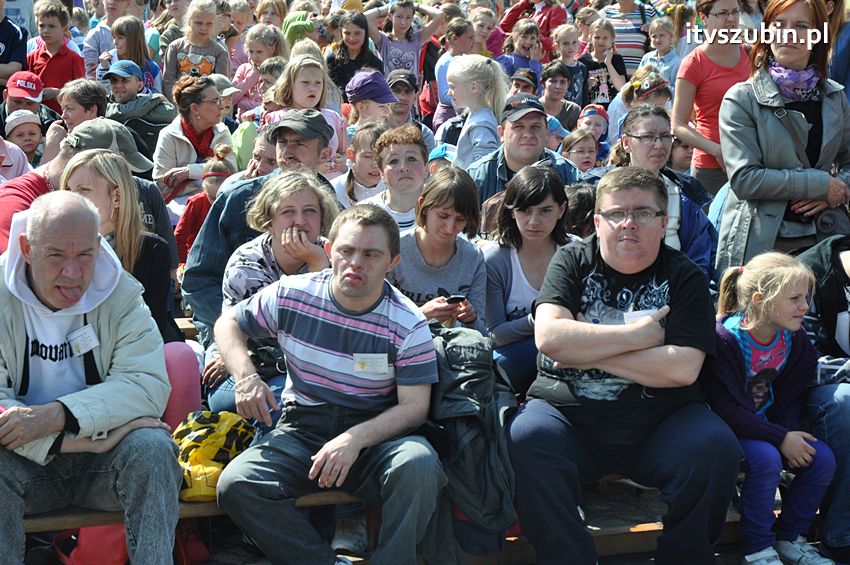 Koncert Zespołu Weekend i Adelibanda w Szubińskiej Dwójce