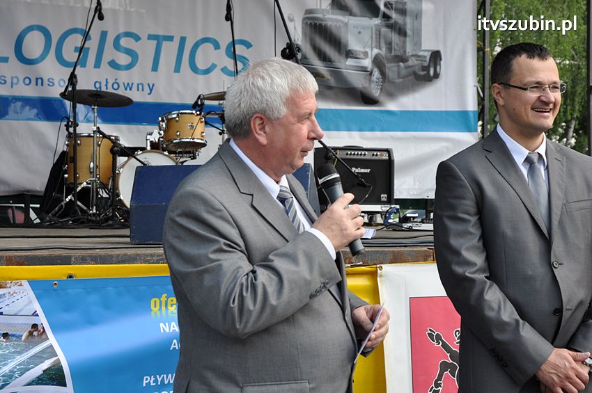 Koncert Zespołu Weekend i Adelibanda w Szubińskiej Dwójce