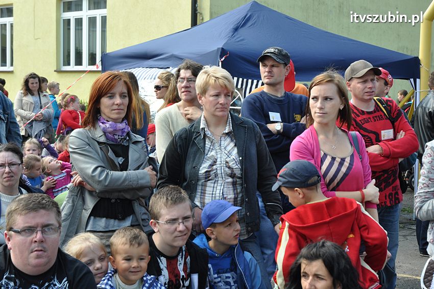 Koncert Zespołu Weekend i Adelibanda w Szubińskiej Dwójce