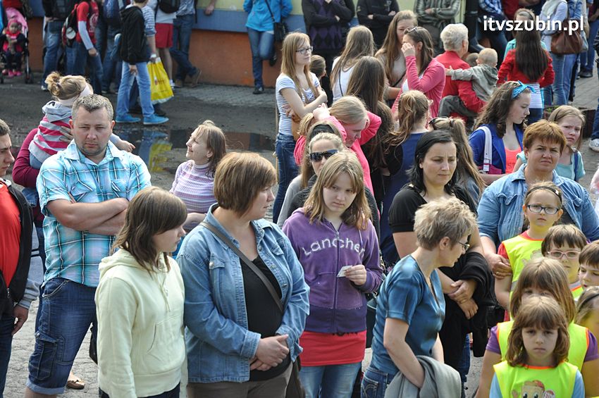 Koncert Zespołu Weekend i Adelibanda w Szubińskiej Dwójce