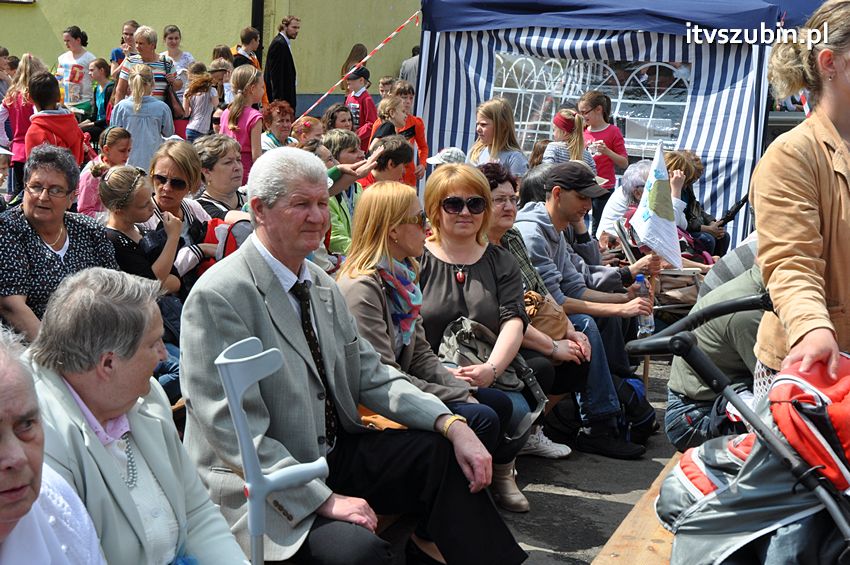 Koncert Zespołu Weekend i Adelibanda w Szubińskiej Dwójce